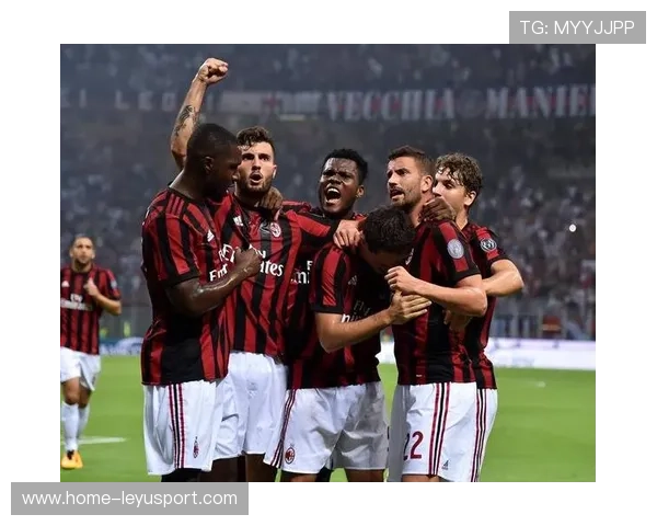 AC米兰角球进攻模板多样化，球员轮流担任罚球手